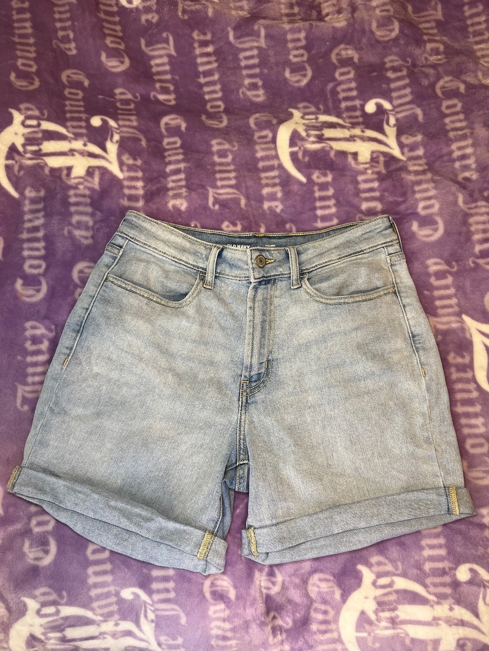 Old Navy High-Rise WOW Denim Shorts Size 6 Light Wash